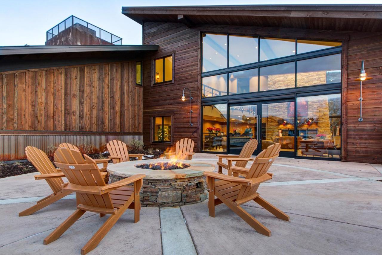 Hotel The Cubby At Prospector Park Stadt Exterior foto